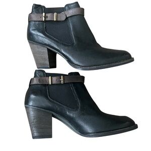 Black Leather Paul Green black leather Ankle Boots with Brown Accents